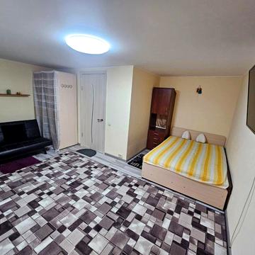 Разумовська вул., 10/12