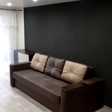 Небесної Сотні просп. (Маршала Жукова), 32