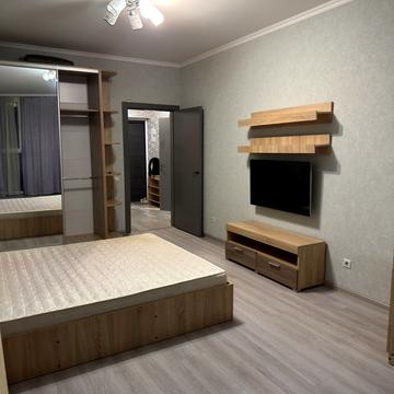 Драгоманова вул., 2-Б