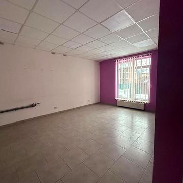 Уласа Самчука вул. (Столєтова), 5