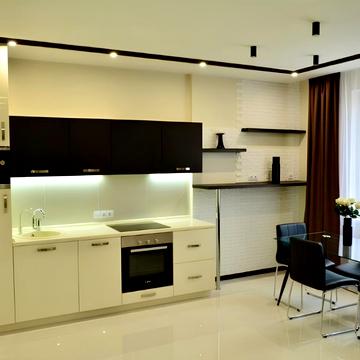 Вячеслава Чорновола вул., 27