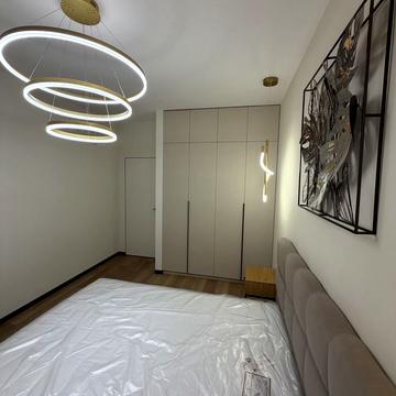 Братів Шеметів вул., 8