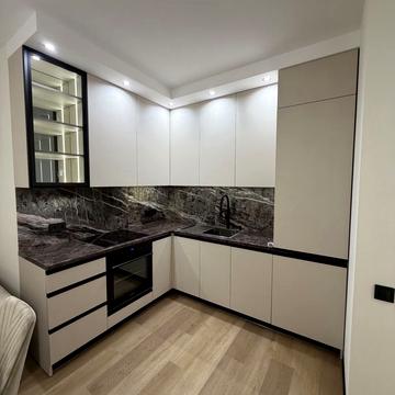 Братів Шеметів вул., 8