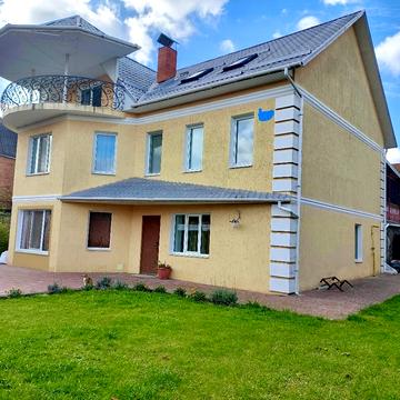 І. Богуна вул., 127