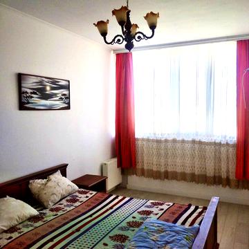 Ярослава Гашека бульв., 20