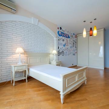 Дмитрівська вул., 13-А