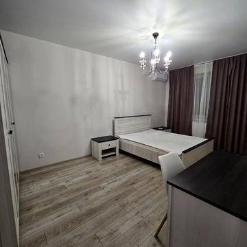 Василя Гаджеги вул., (Будинок 3)