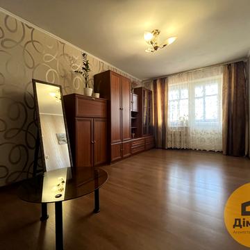 Леся Курбаса просп., 10-Б