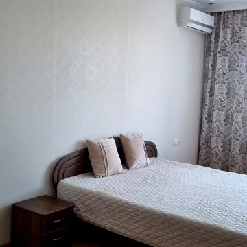 Григорія Ващенка вул., 3