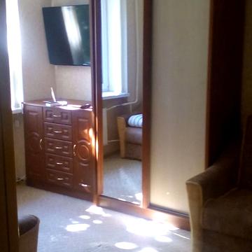 Леся Курбаса просп., 9-Д