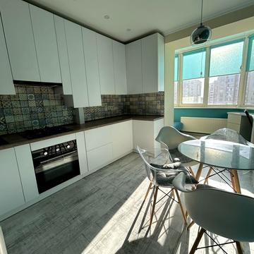 Лесі Українки бульв., 10-А