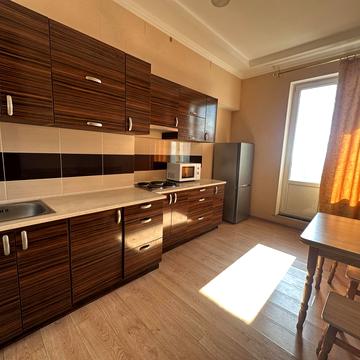 Михайла Грушевського вул., 34