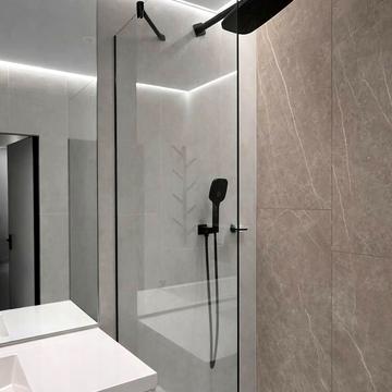 Літературна вул., 10-Б