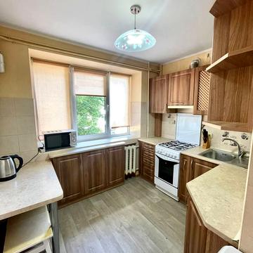 Михайла Паращука вул., 3