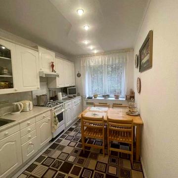 Героїв Поліції вул., 40