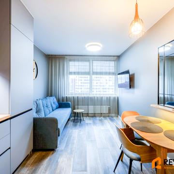 Олександра Олеся вул., 17