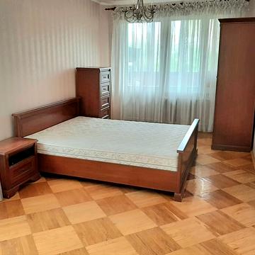 Композитора Лятошинського вул., 14-Б