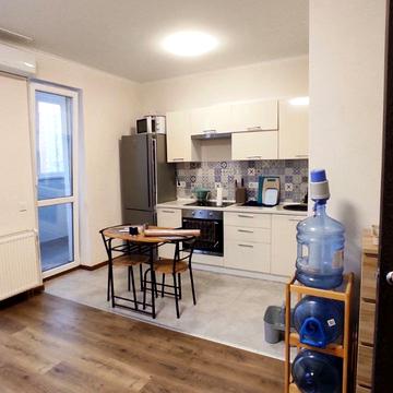 Сімї Кульженків вул. (Петра Дегтяренка), 37