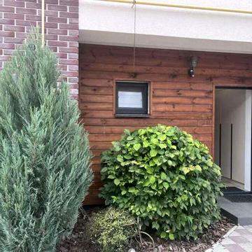 Гатненський вул., 13