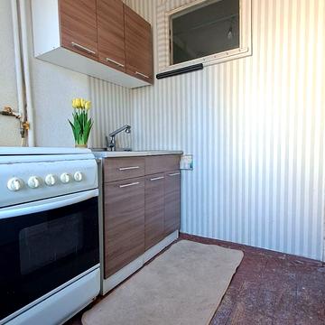 Олександра Поля просп. (Кірова), 96