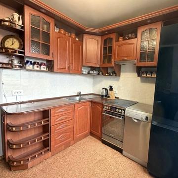 Академіка Заболотного вул., 110