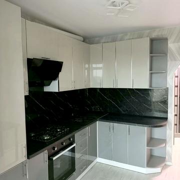 Хворостянка вул. (Праці), 1