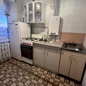 Володимирська вул., 17