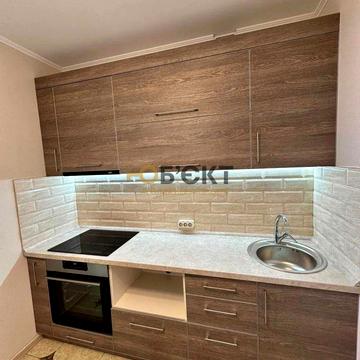 Миру вул., 21