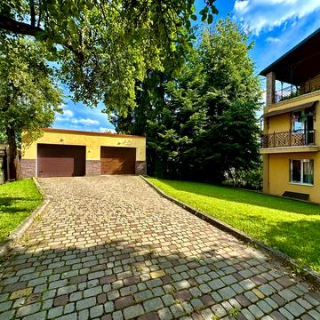 Чумацька вул., 6