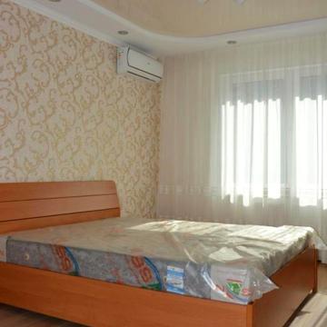 Бориса Гмирі вул., 14-Б