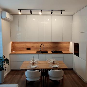 Івана Багряного вул., 79