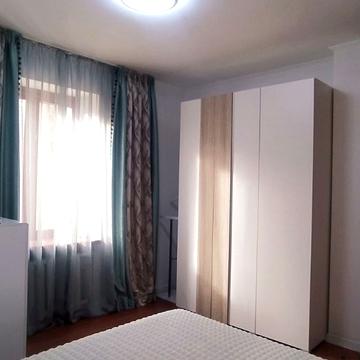 Трьохсвятительська вул., 3