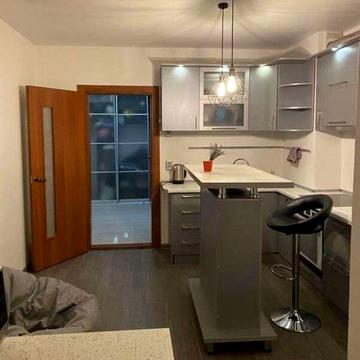 Здолбунівська вул., 13