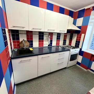 Камянська вул. (Дніпродзержинська), 120