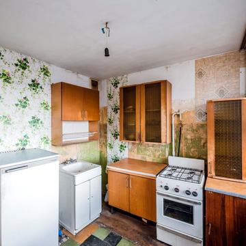 Ореста Левицького вул. (Академіка Курчатова), 21