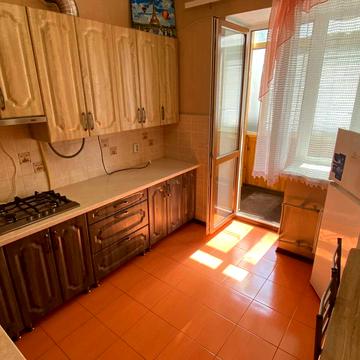 Князя Острозького вул., 8