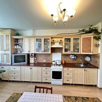 Зарічанська вул., 10/5