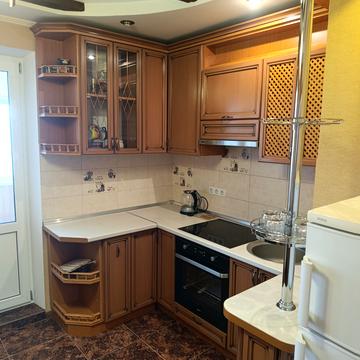 Олени Пчілки вул., 4