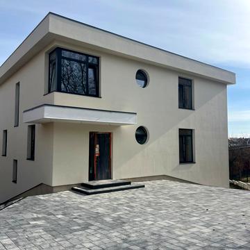 Вишнева вул.