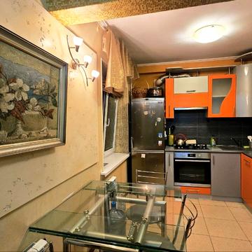 Ентузіастів вул., 21