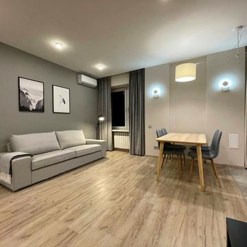 Генерала Алмазова вул. (Кутузова), 14