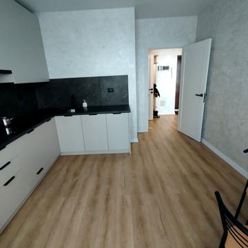 Миколаївська вул., 33