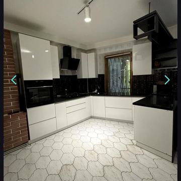 Троїцька вул. (Червона), 14