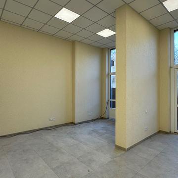 Валерія Лобановського просп., 144