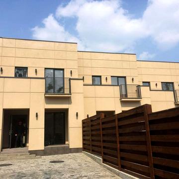 Берегова, 30 