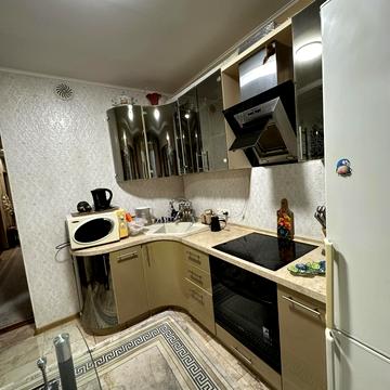 Українська вул., 2-Б