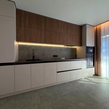 Романа Левицького вул., 4