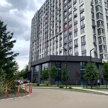 Любомира Гузара просп. (Космонавта Комарова), 13