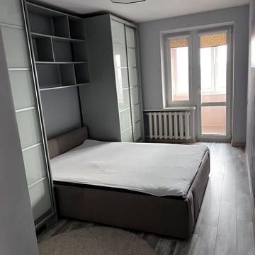 Китайська вул., 18