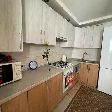 Тролейбусна вул., 5Е